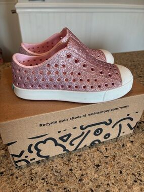 C7 Jefferson Bling Natives Milk Pink Bling / Shell White